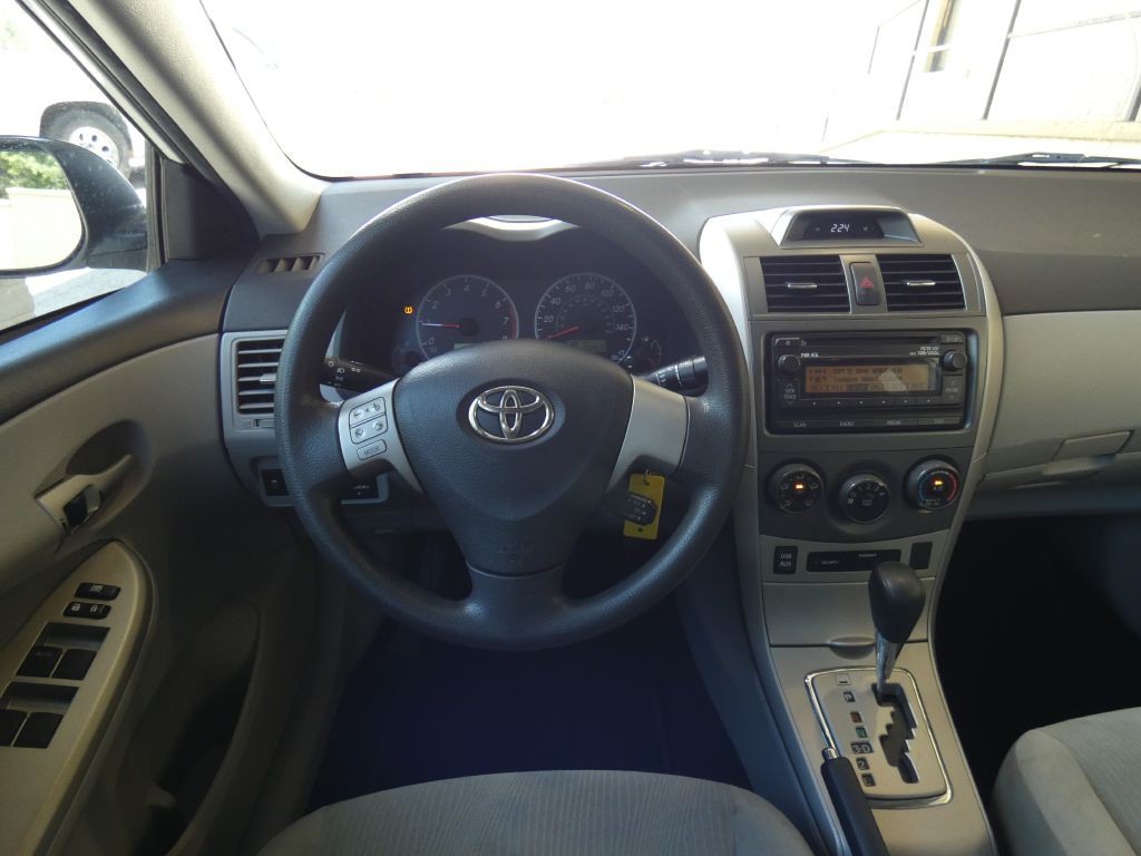 2012 Toyota Corolla Image 7