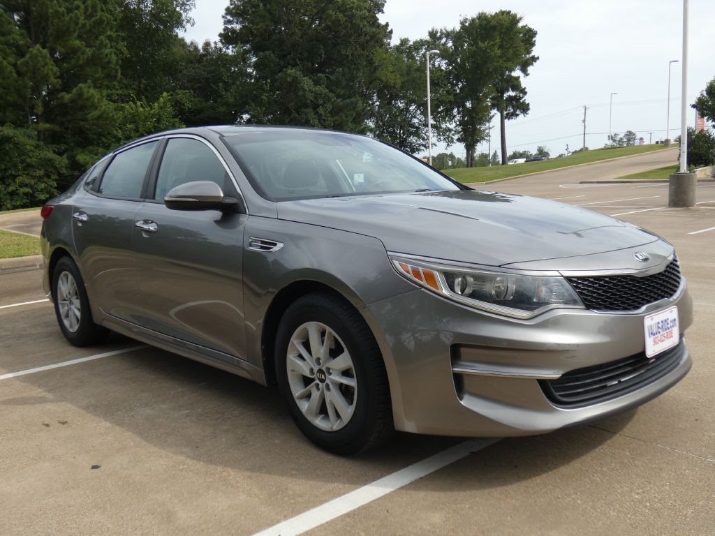 2017 Kia Optima Image 4