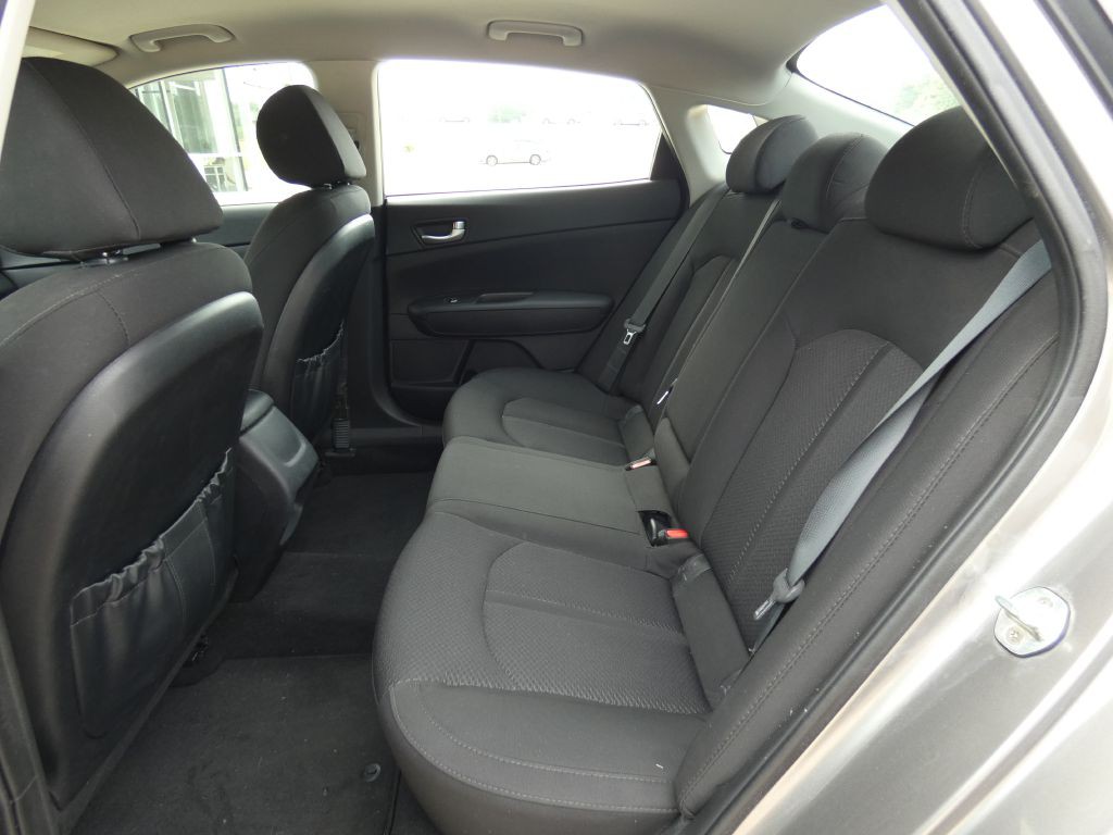 2017 Kia Optima Image 14