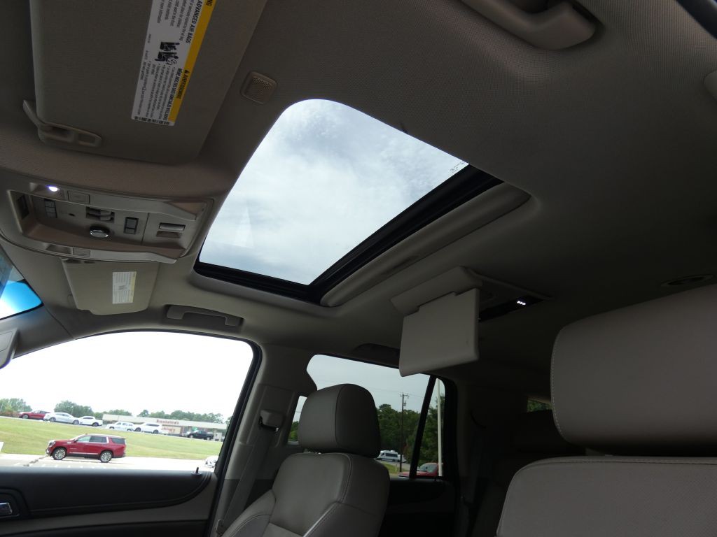 2015 Chevrolet Tahoe Image 10