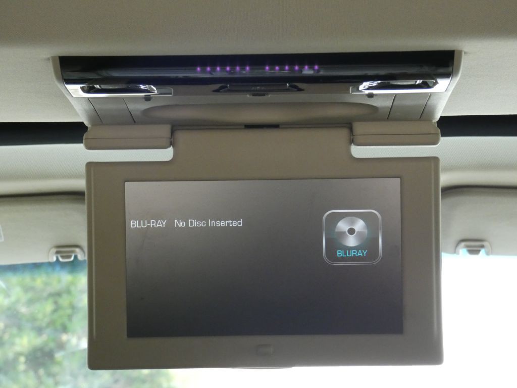 2015 Chevrolet Tahoe Image 18