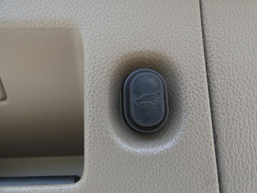 2015 Chevrolet Tahoe Image 20