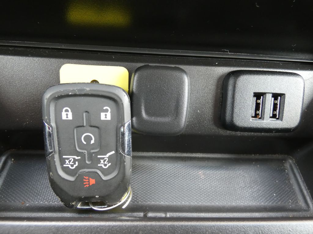 2015 Chevrolet Tahoe Image 25