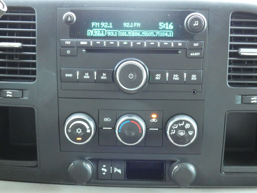 2007 GMC Sierra Image 8