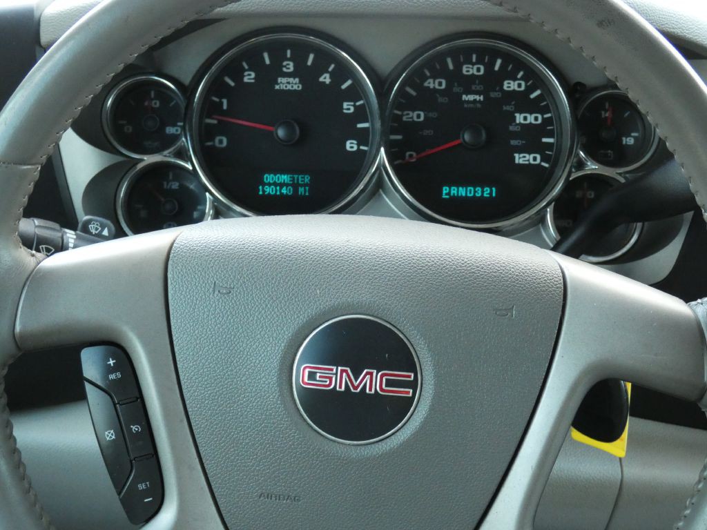 2007 GMC Sierra Image 9