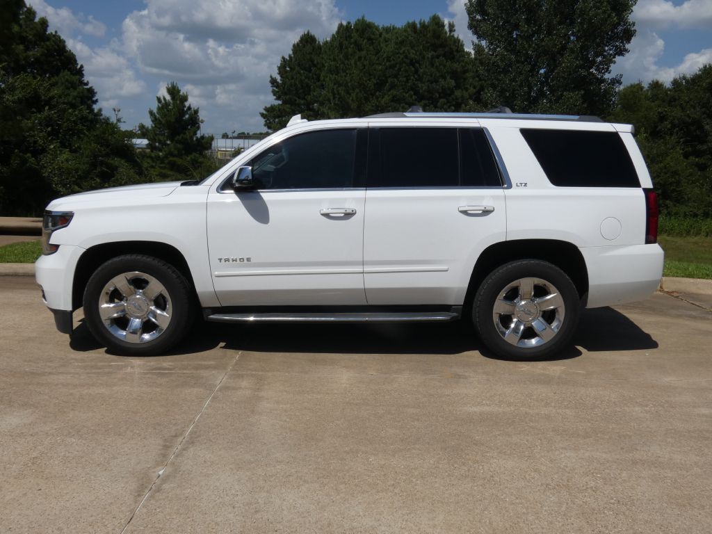 2016 Chevrolet Tahoe Image 2