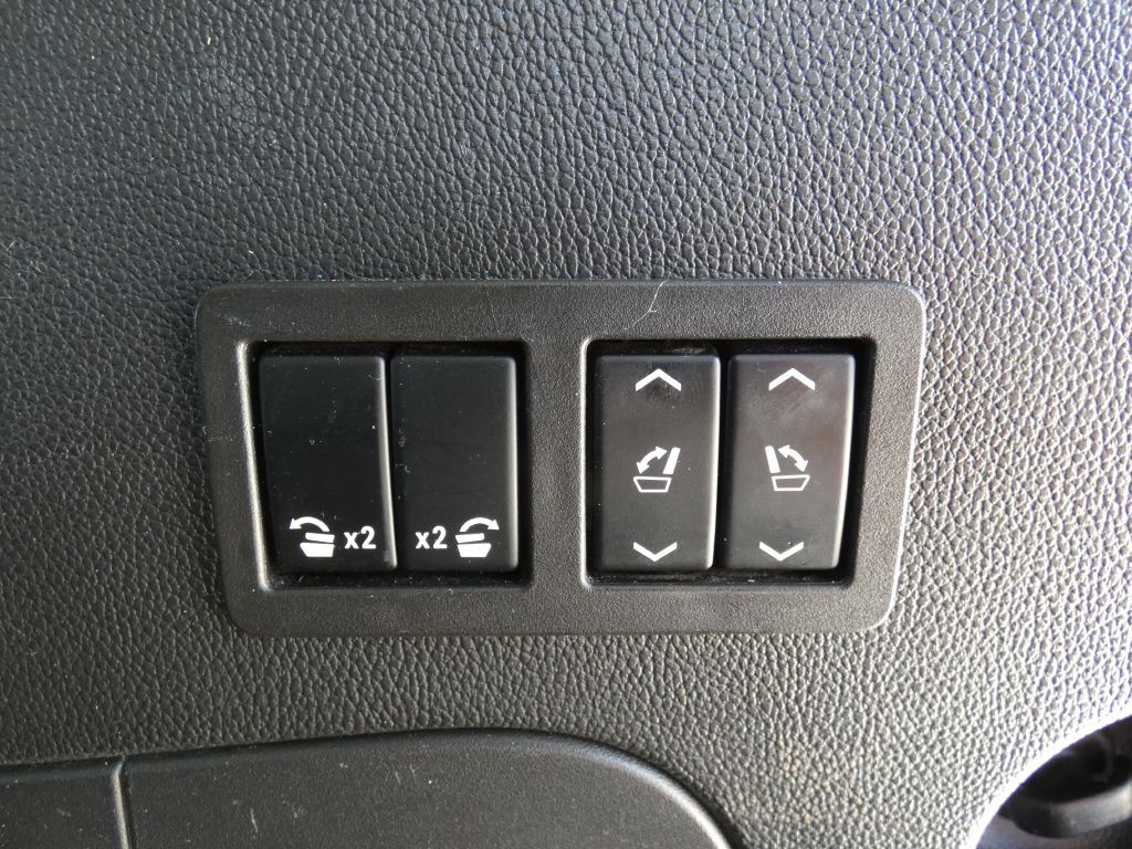 2016 Chevrolet Tahoe Image 21