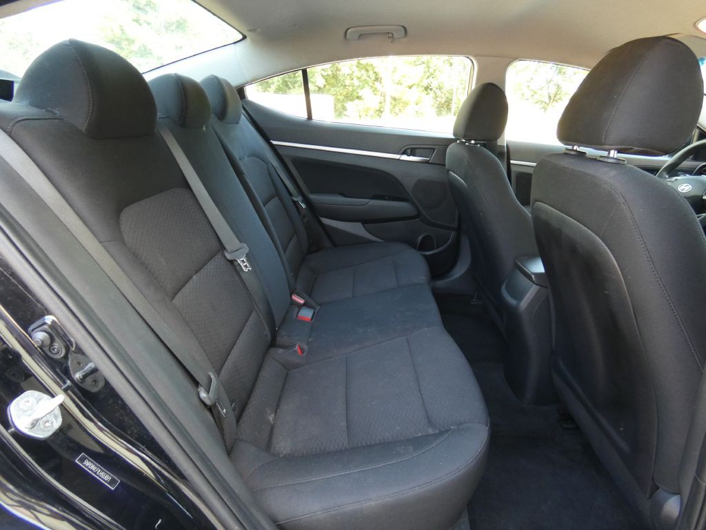 2020 Hyundai Elantra Image 14