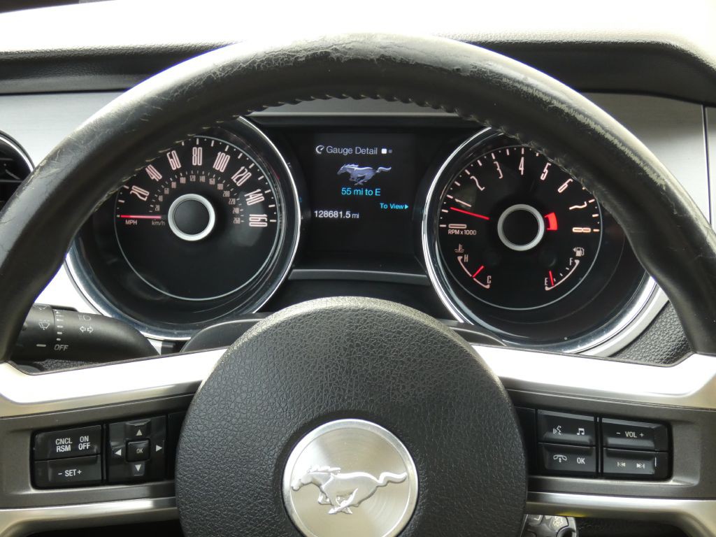 2014 Ford Mustang Image 9