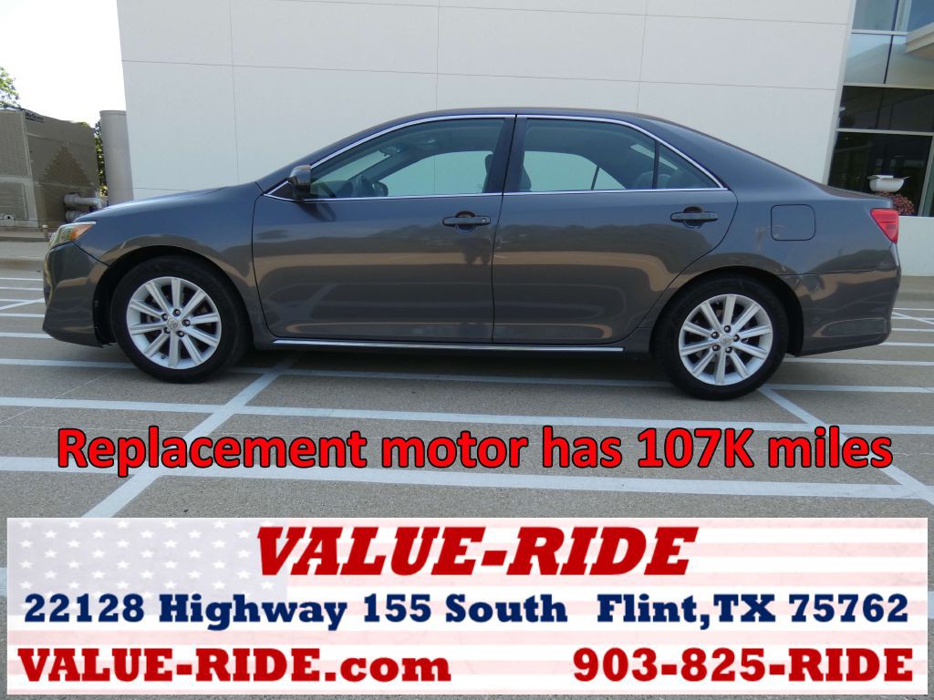 2014 Toyota Camry Image 1