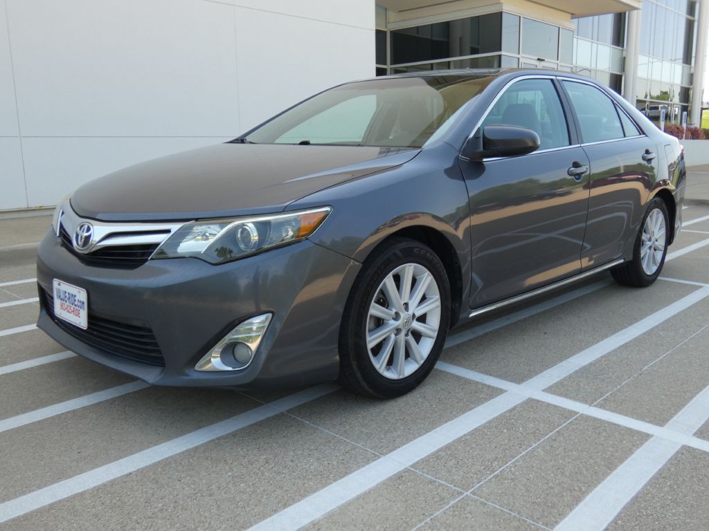 2014 Toyota Camry Image 6