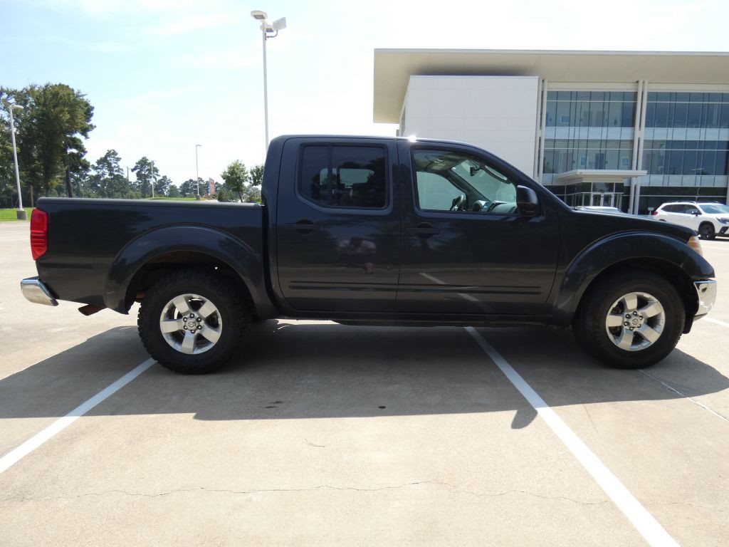 2011 Nissan Frontier Image 3
