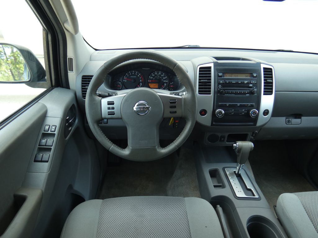 2011 Nissan Frontier Image 7