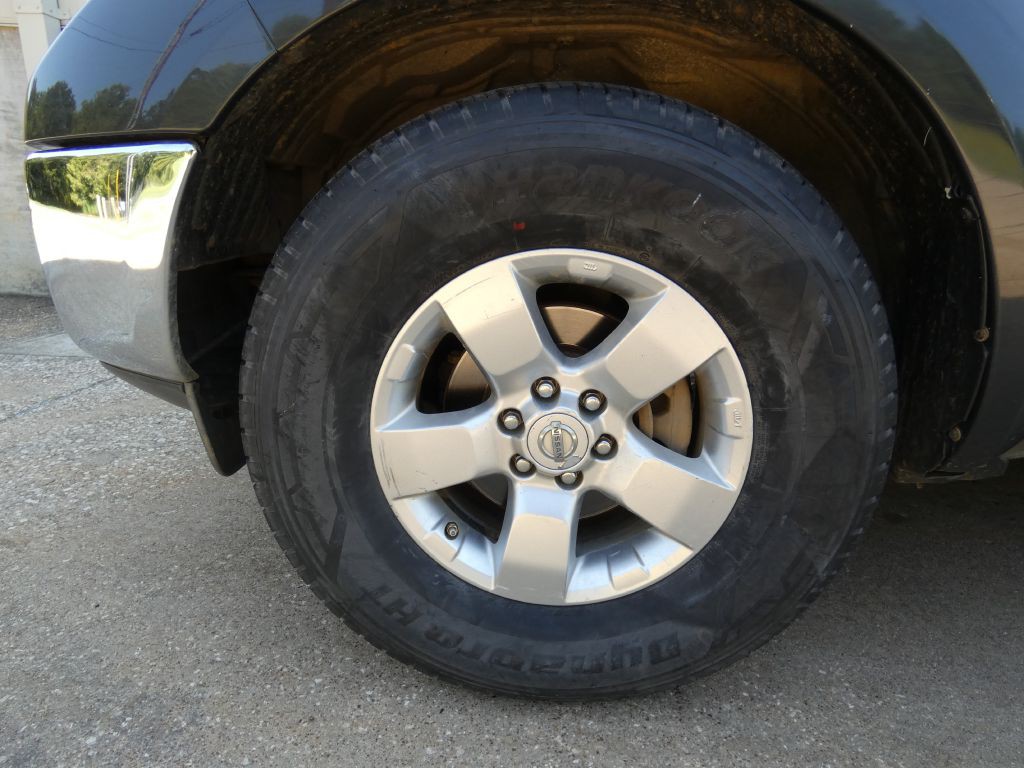 2011 Nissan Frontier Image 18