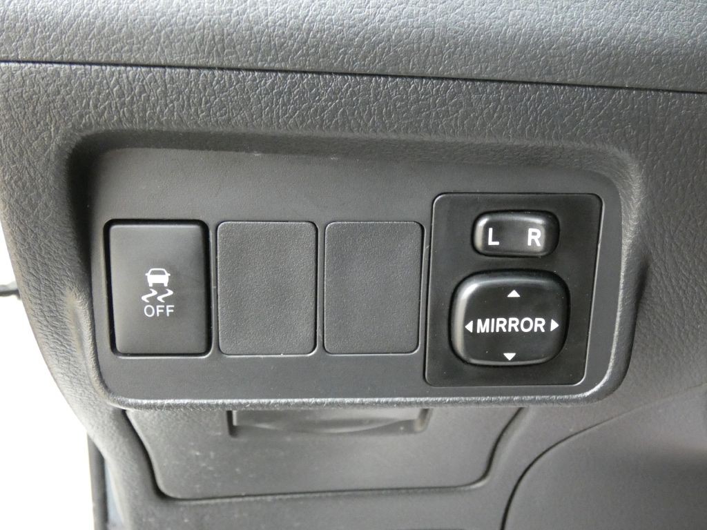 2013 Toyota Corolla Image 18