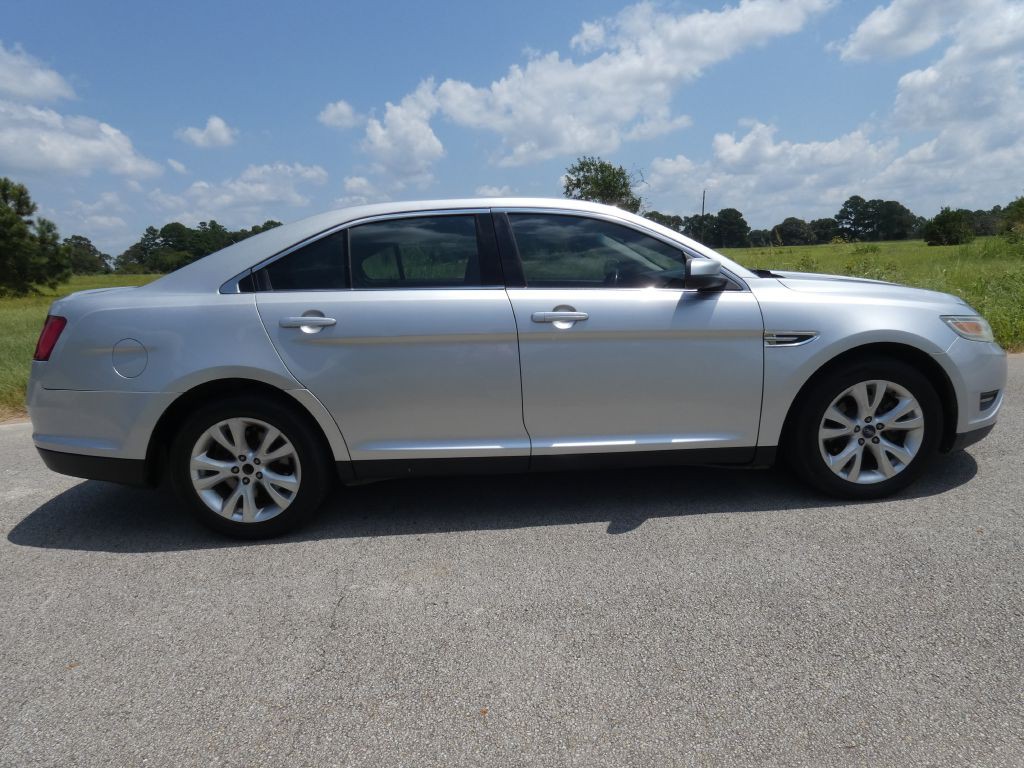 2012 Ford Taurus Image 3