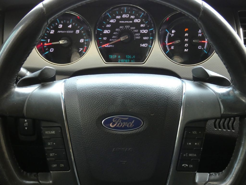 2012 Ford Taurus Image 9