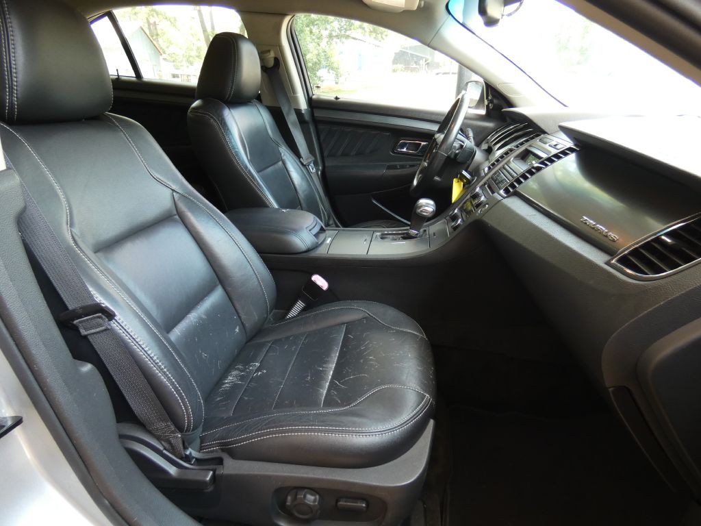2012 Ford Taurus Image 12