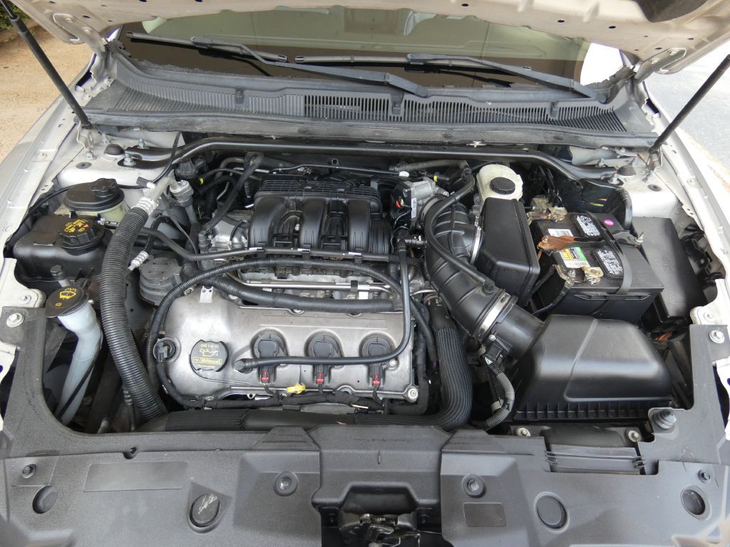 2012 Ford Taurus Image 19