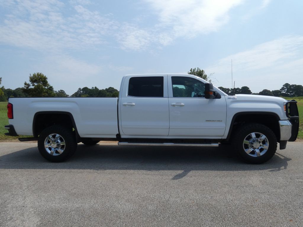2017 GMC Sierra Image 3
