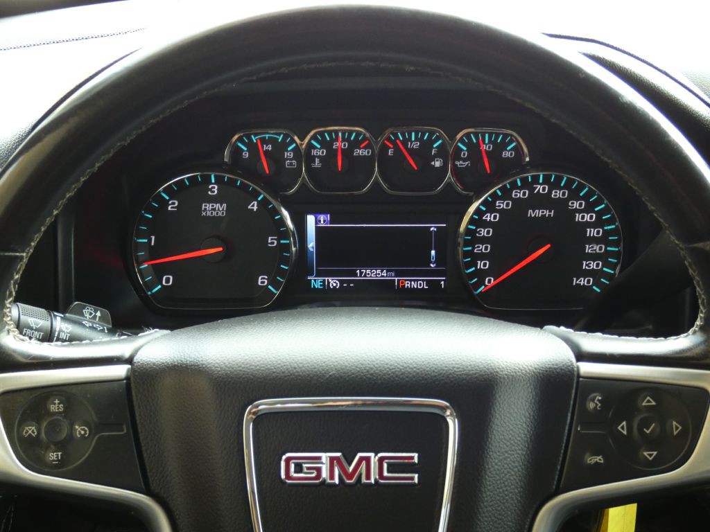 2017 GMC Sierra Image 9