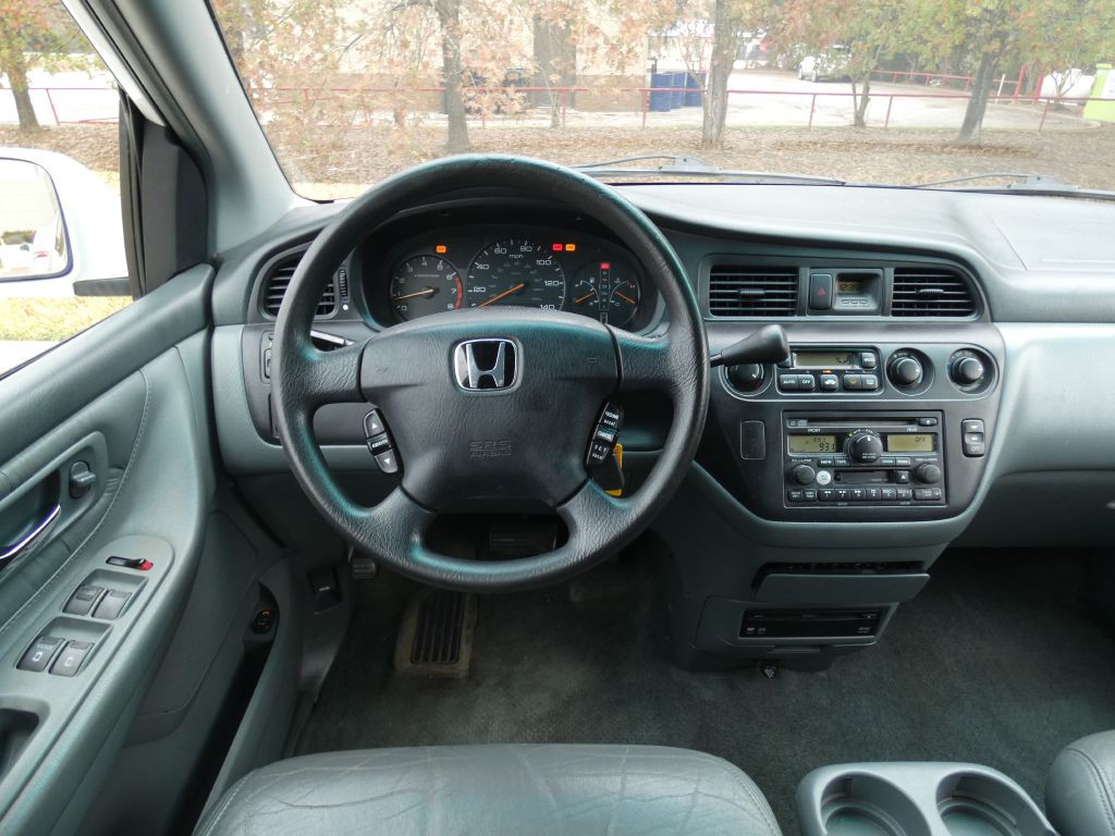 2002 Honda Odyssey Image 8