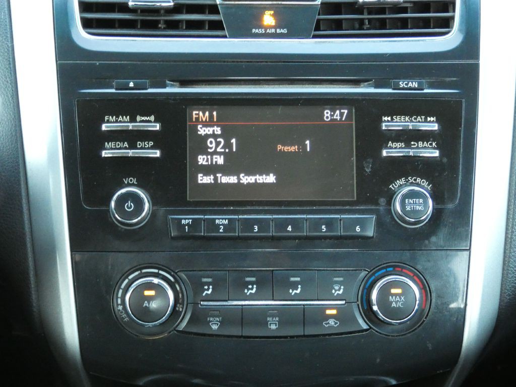 2015 Nissan Altima Image 9