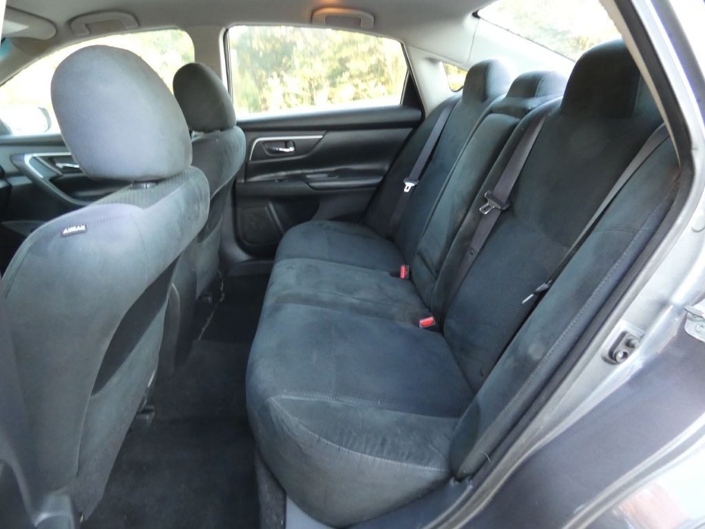2015 Nissan Altima Image 14