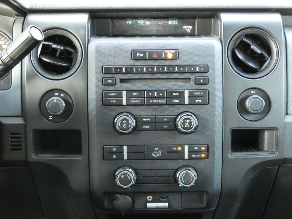 2014 Ford F-150 Image 9