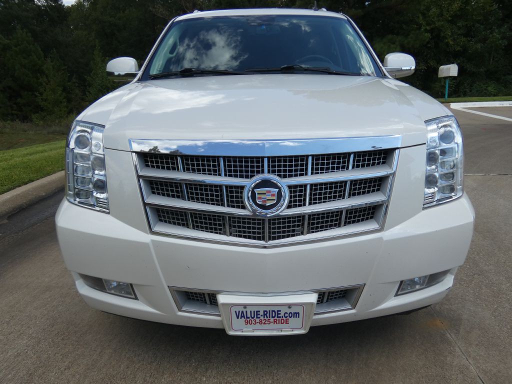 2013 Cadillac Escalade Image 5