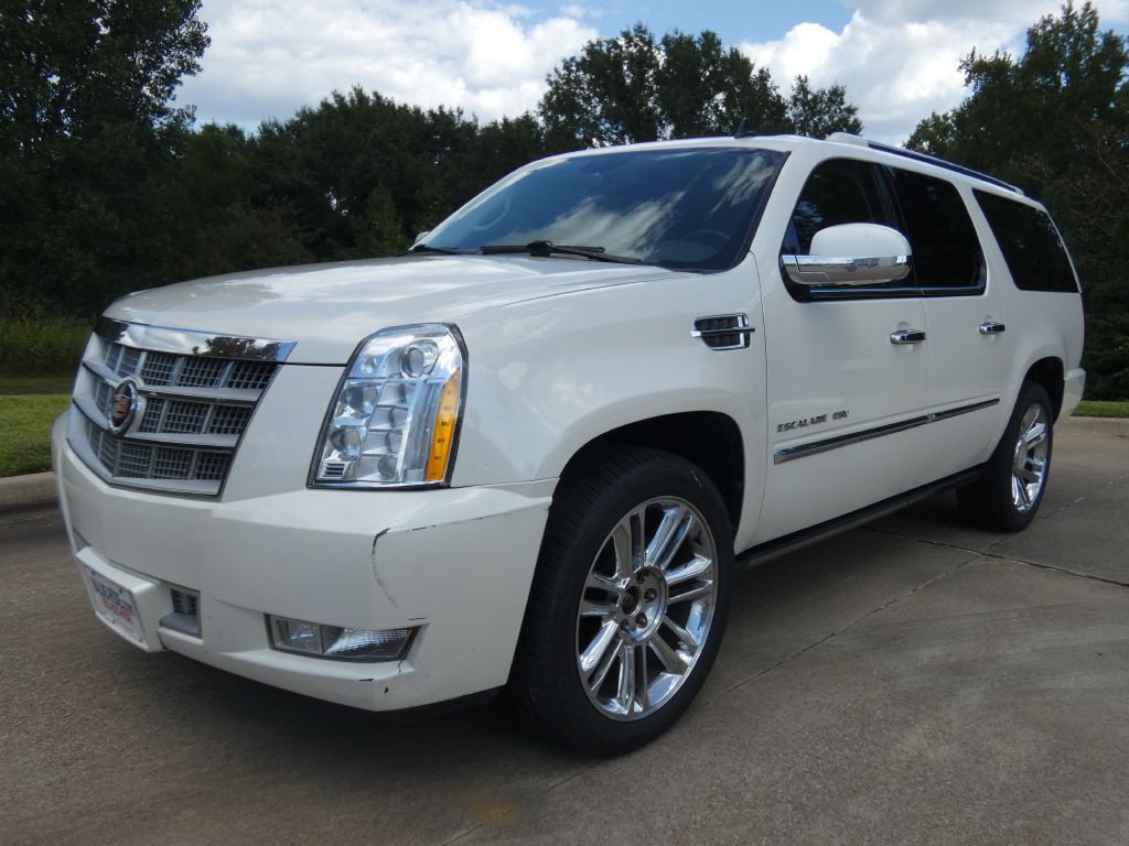 2013 Cadillac Escalade Image 6