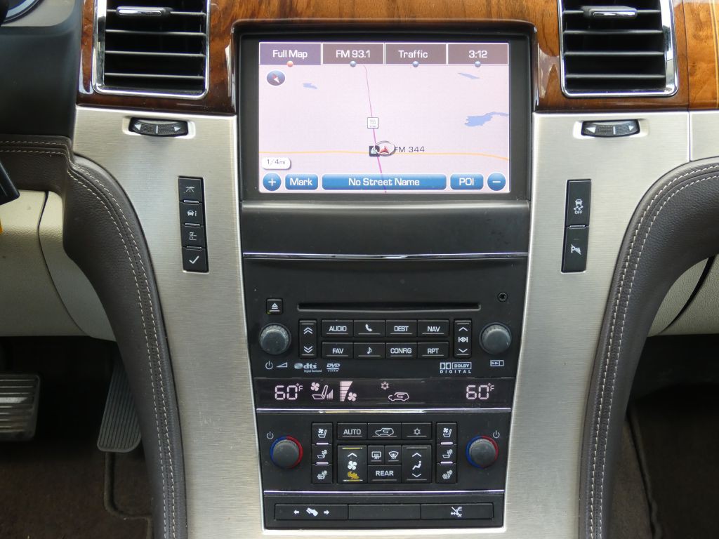 2013 Cadillac Escalade Image 8