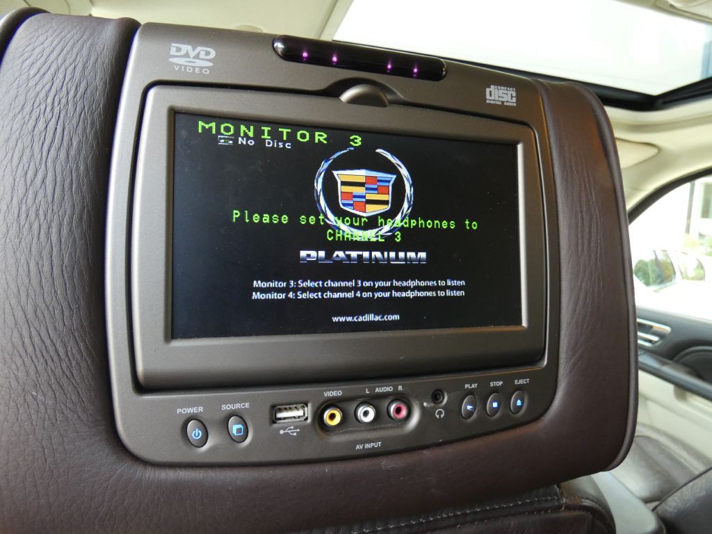 2013 Cadillac Escalade Image 19