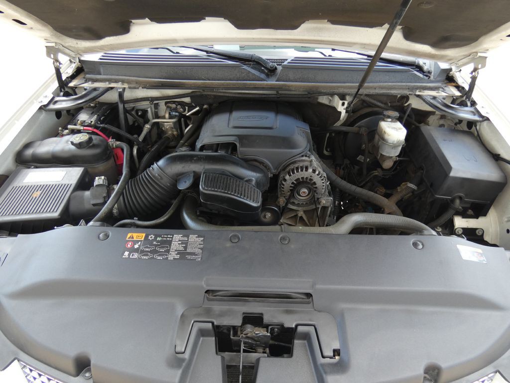 2013 Cadillac Escalade Image 26