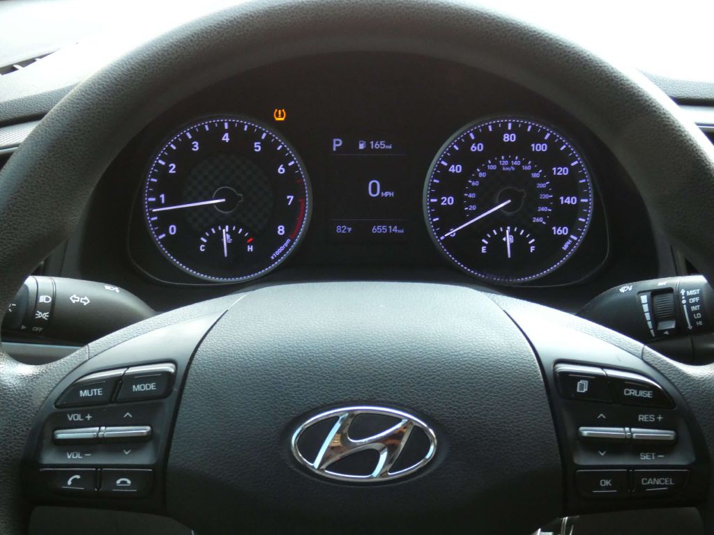 2020 Hyundai Elantra Image 10