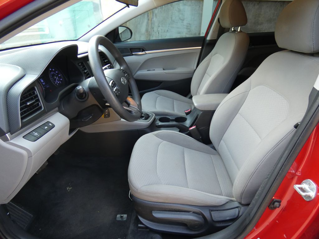 2020 Hyundai Elantra Image 12