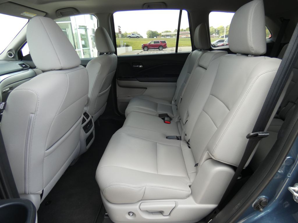 2017 Honda Pilot Image 14