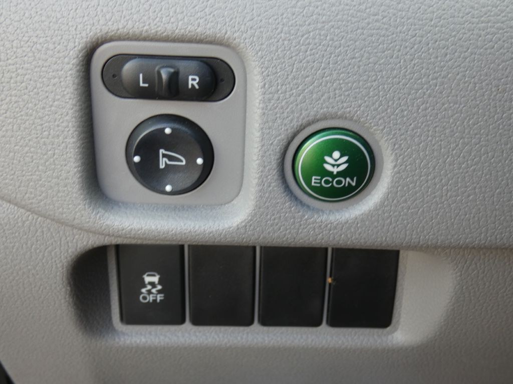 2017 Honda Pilot Image 24