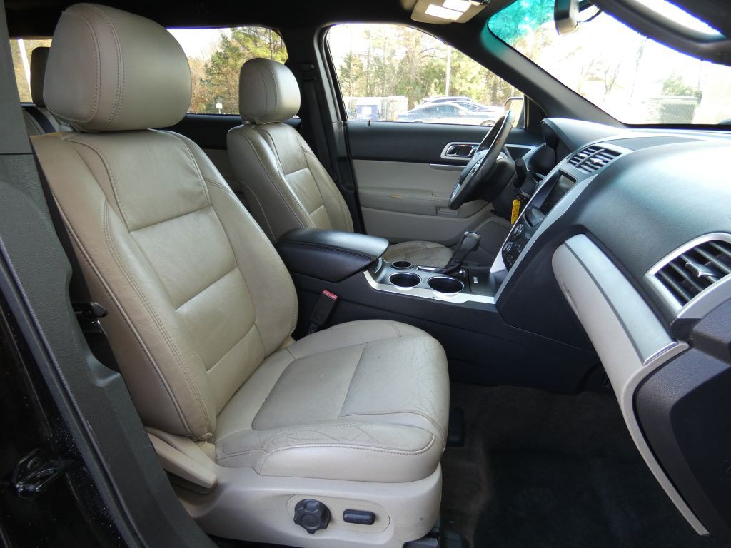 2013 Ford Explorer Image 13
