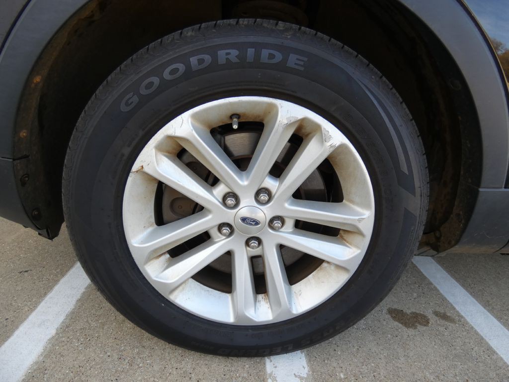 2013 Ford Explorer Image 22