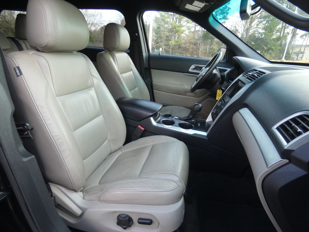 2013 Ford Explorer Image 12