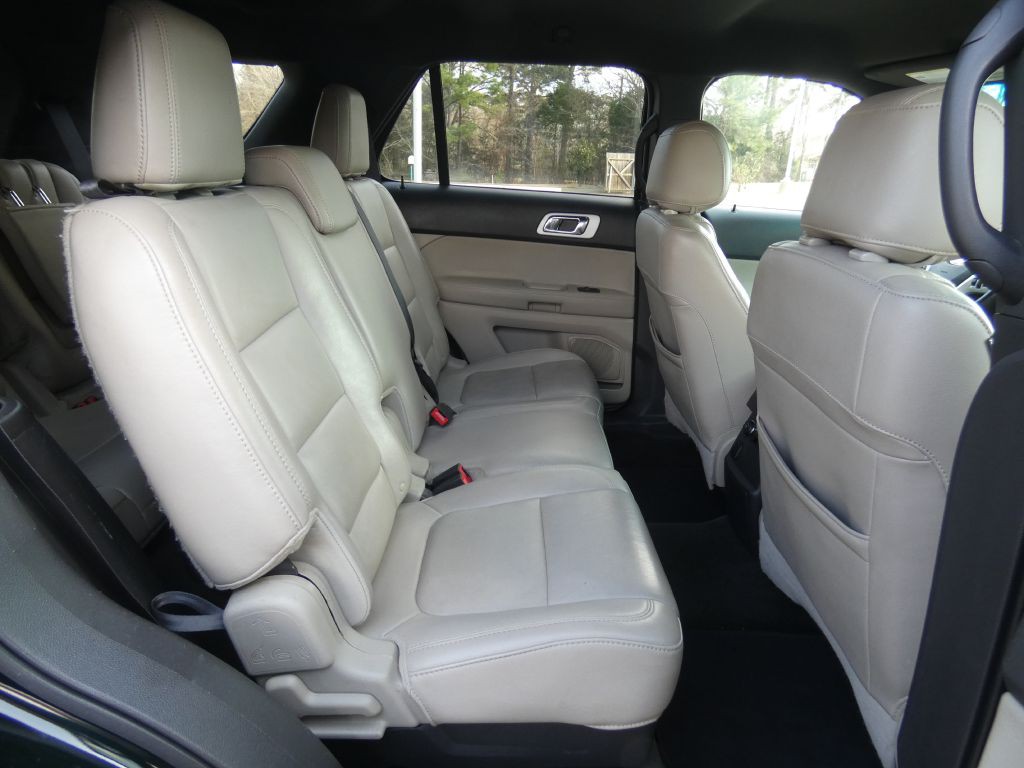 2013 Ford Explorer Image 14