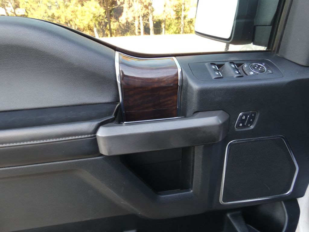 2015 Ford F-150 Image 21