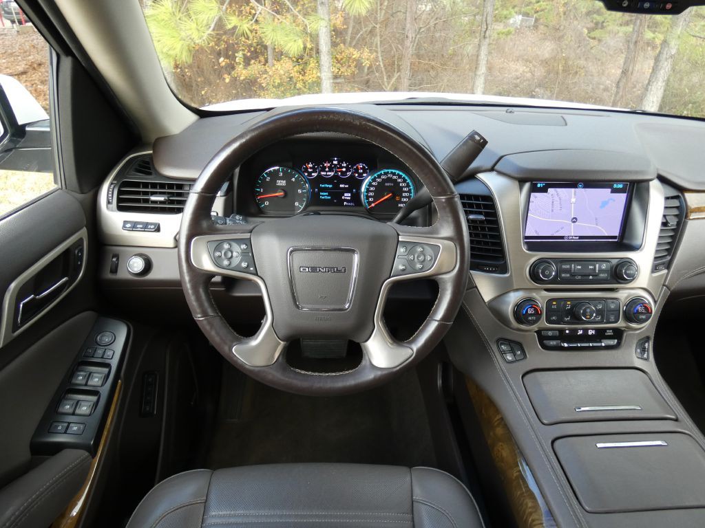 2017 GMC Yukon Image 8