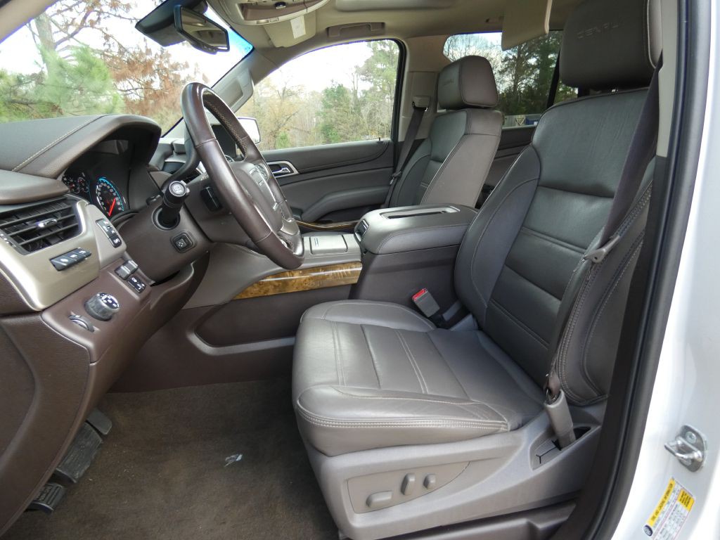 2017 GMC Yukon Image 12