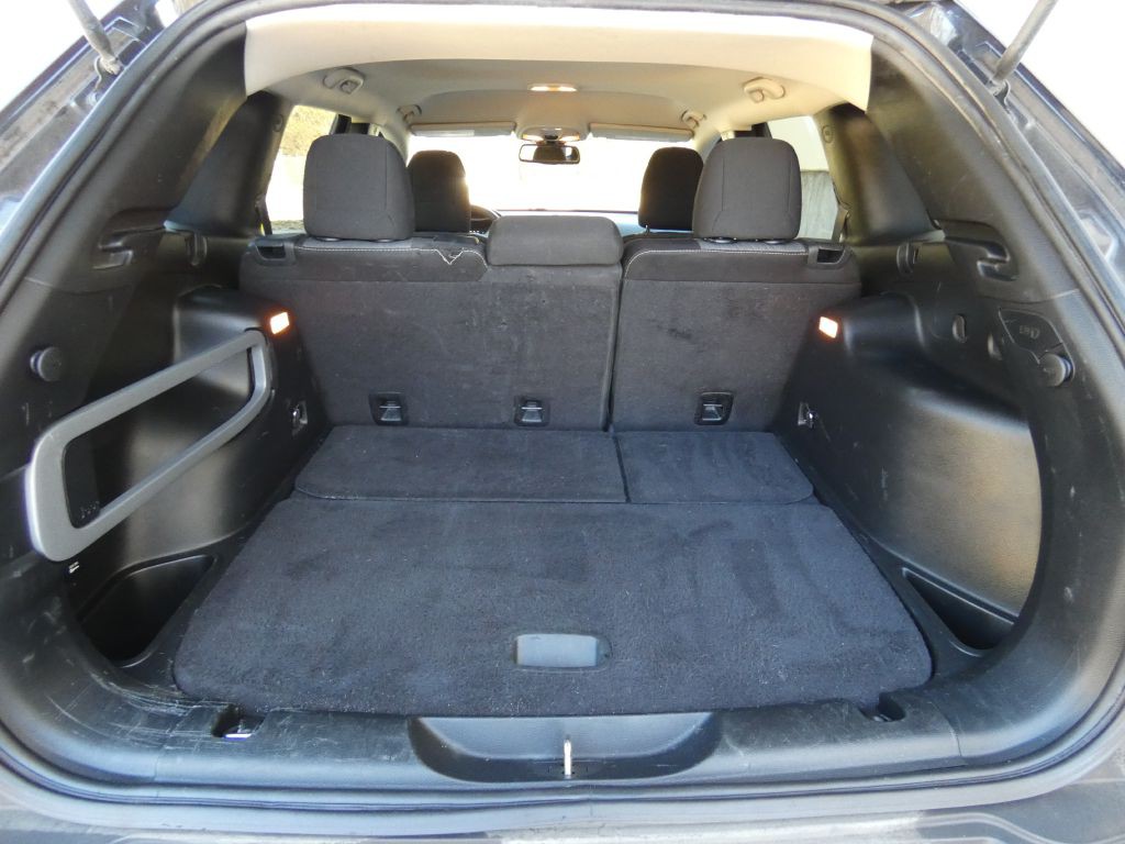 2016 Jeep Cherokee Image 16