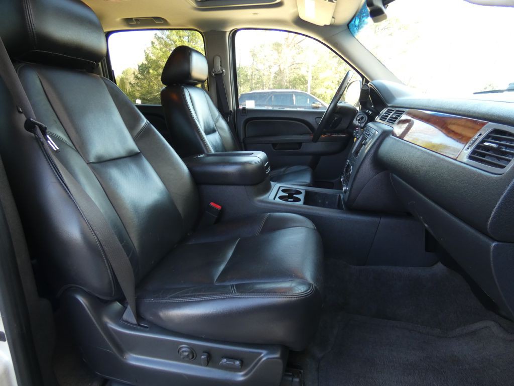 2010 GMC Yukon Image 13