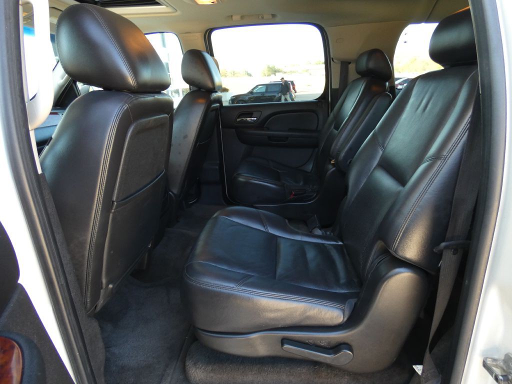 2010 GMC Yukon Image 14