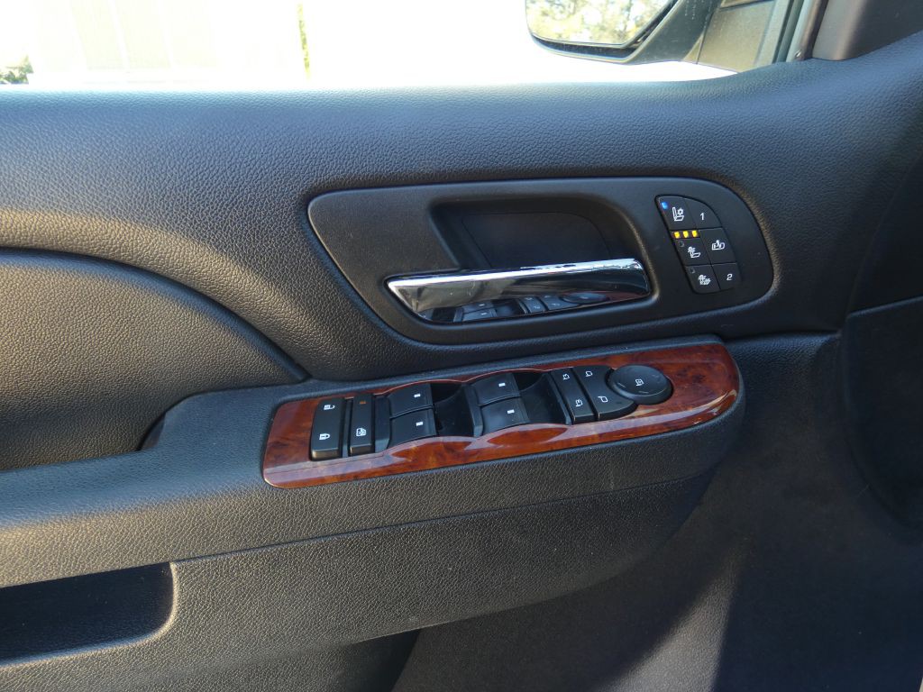 2010 GMC Yukon Image 19