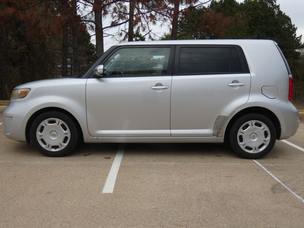 2008 Scion xB Image 2